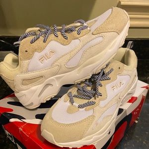 Fila ray tracer women’s shoes size 8 super cute